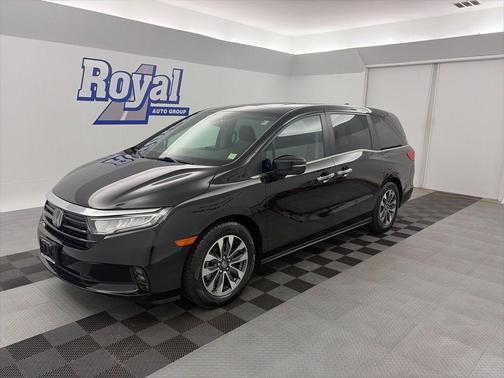 Crystal Black Pearl 2023 Honda Odyssey EX-L