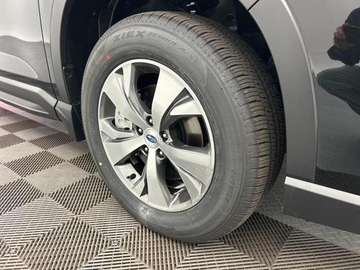 2025 Subaru Ascent Premium 8-Passenger