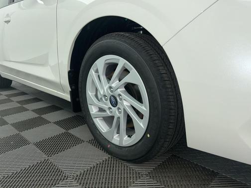 2025 Subaru Impreza Base