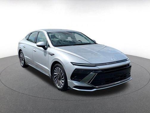 2024 Hyundai SONATA Hybrid SE
