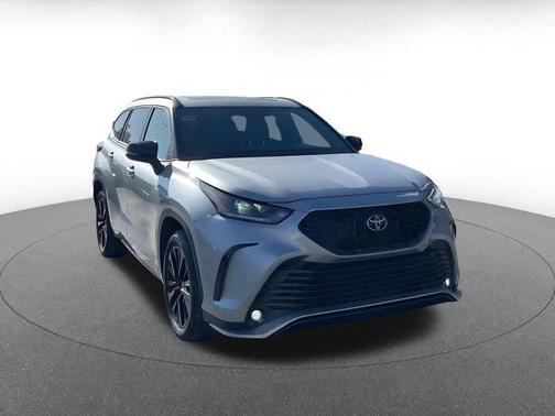 2025 Toyota Highlander XSE