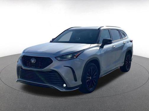 2025 Toyota Highlander XSE