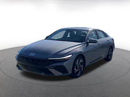 2025 Hyundai ELANTRA SEL