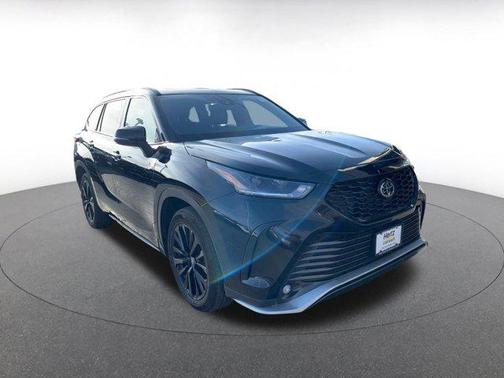 2025 Toyota Highlander XSE