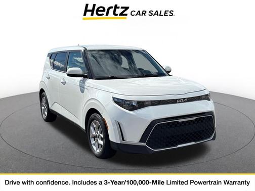 Snow White Pearl 2025 Kia Soul LX