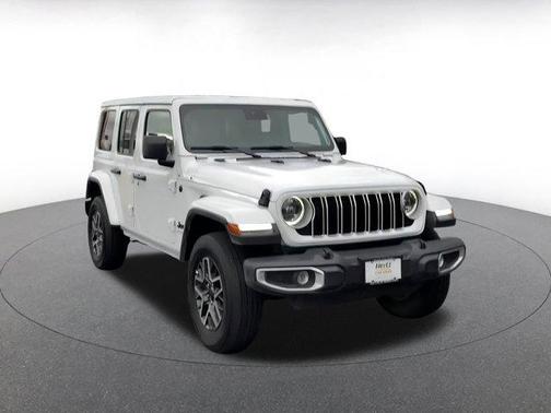 2025 Jeep Wrangler 4-Door Sahara 4x4