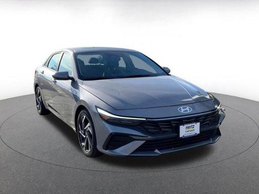 2025 Hyundai ELANTRA SEL