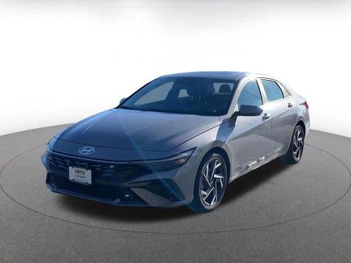 2025 Hyundai ELANTRA SEL