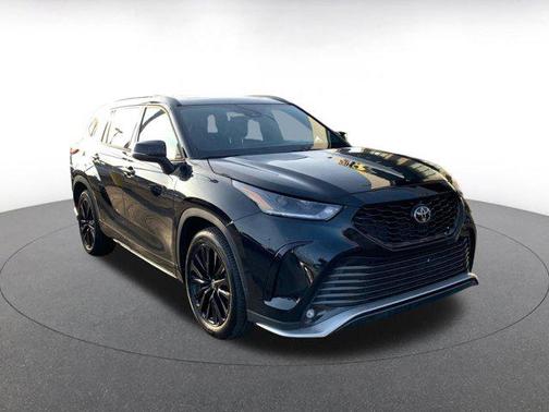 2025 Toyota Highlander XSE