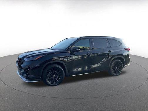 2025 Toyota Highlander XSE