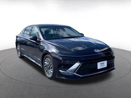 2025 Hyundai SONATA Hybrid SE