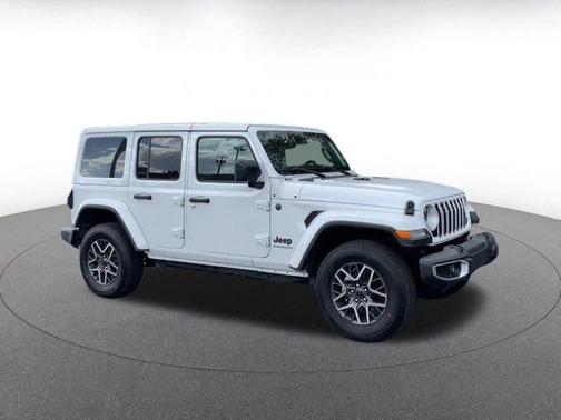 2025 Jeep Wrangler 4-Door Sahara 4x4