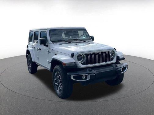 2025 Jeep Wrangler 4-Door Sahara 4x4