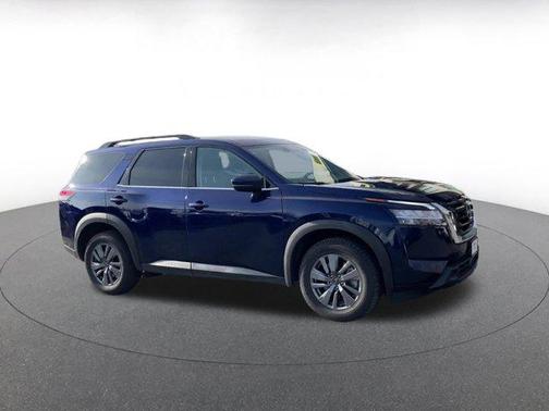 2025 Nissan Pathfinder SV 4WD