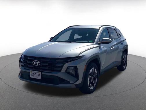 Shimmering Silver 2025 Hyundai TUCSON SEL
