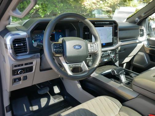 2024 Ford F-150 PLATINUM