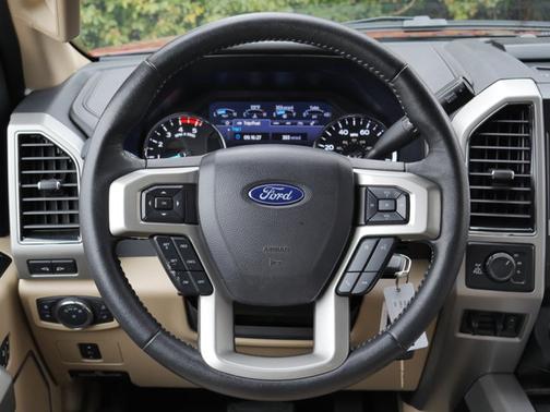 2020 Ford F-350 LARIAT SUPER DUTY