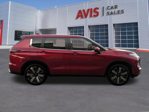Red Diamond 2025 Mitsubishi Outlander SE S-AWC