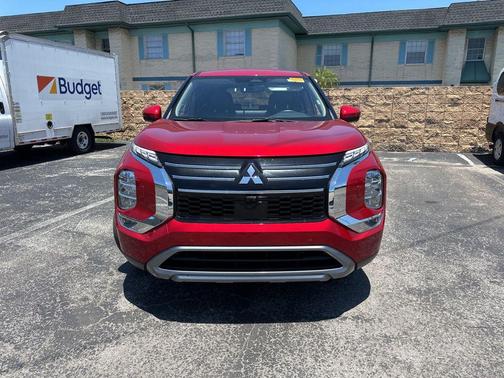 Red Diamond 2025 Mitsubishi Outlander SE S-AWC