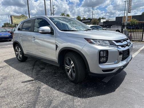 Alloy Silver Metallic 2025 Mitsubishi Outlander Sport SE
