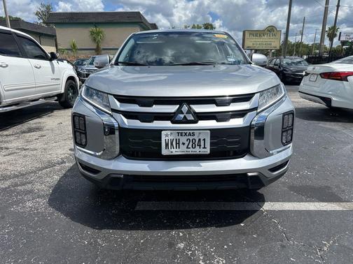 Alloy Silver Metallic 2025 Mitsubishi Outlander Sport SE