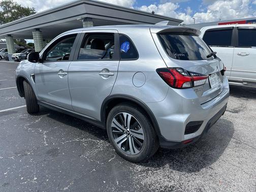 Alloy Silver Metallic 2025 Mitsubishi Outlander Sport SE