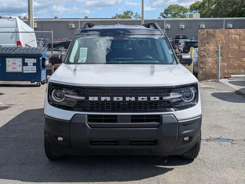Oxford White 2025 Ford Bronco Sport Outer Banks