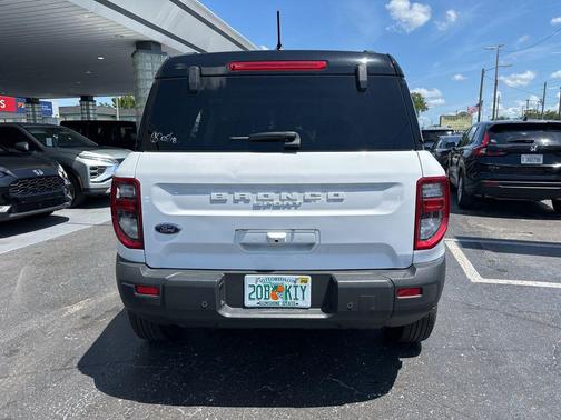 Oxford White 2025 Ford Bronco Sport Outer Banks