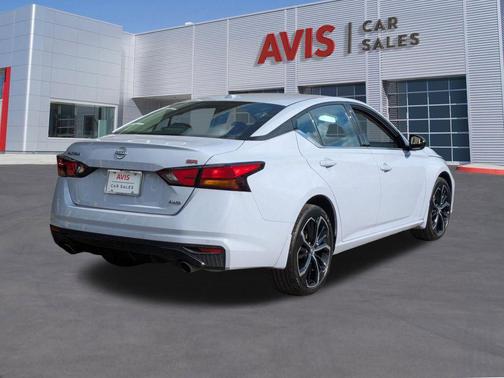 Pearl 2025 Nissan Altima SR AWD