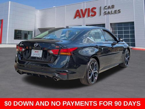 Super Black 2025 Nissan Altima SR FWD
