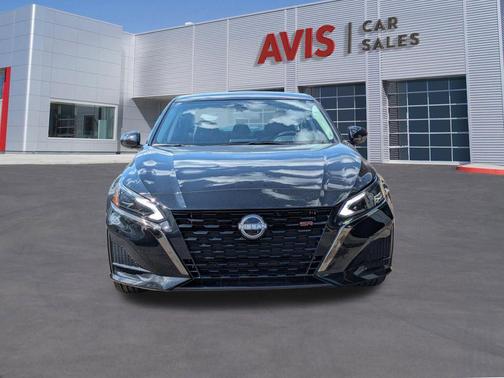 Super Black 2025 Nissan Altima SR FWD