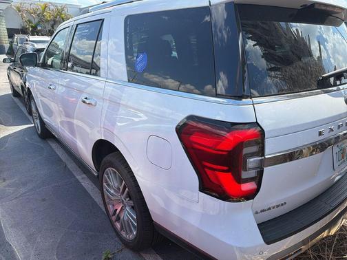 White 2024 Ford Expedition Limited