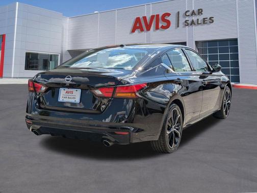 2025 Nissan Altima SR FWD