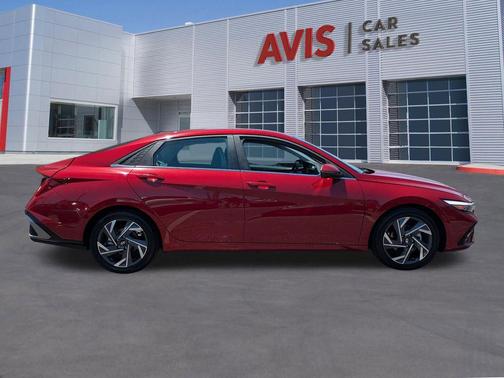 Ultimate Red 2025 Hyundai ELANTRA Limited