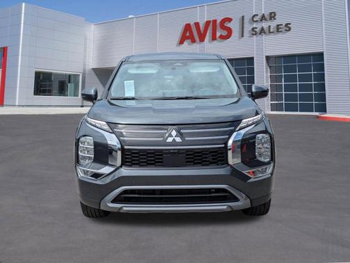 Gray 2025 Mitsubishi Outlander SE
