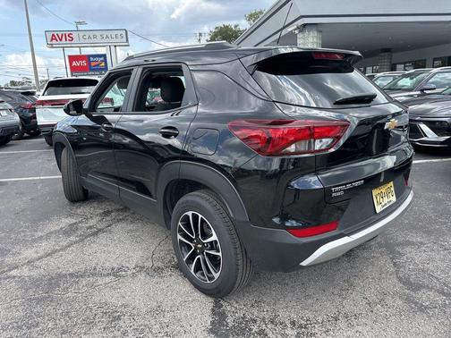 Mosaic Black Metallic 2025 Chevrolet Trailblazer LT