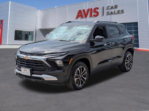 Mosaic Black Metallic 2025 Chevrolet Trailblazer LT
