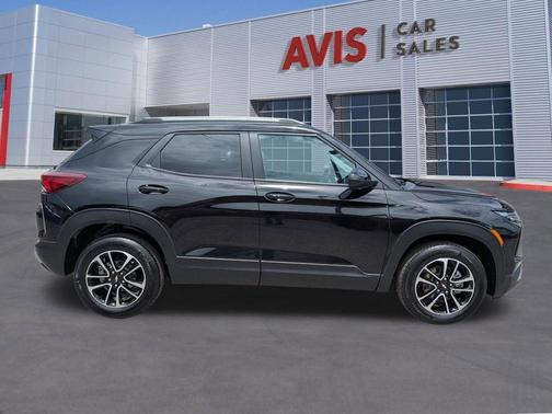 Mosaic Black Metallic 2025 Chevrolet Trailblazer LT