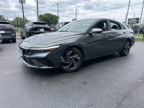 Amazon Gray 2025 Hyundai ELANTRA SEL