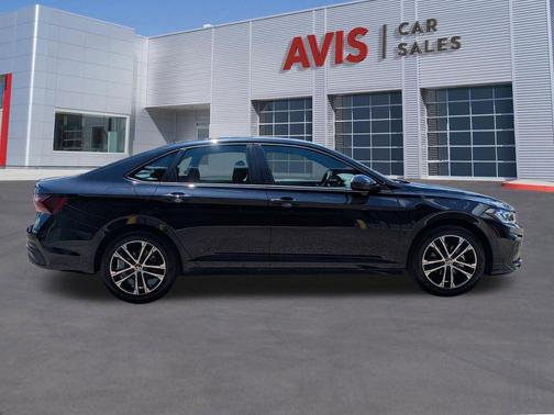 Deep Black Pearl 2025 Volkswagen Jetta 1.5T Sport