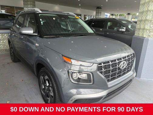 Ecotronic Gray 2025 Hyundai VENUE SEL