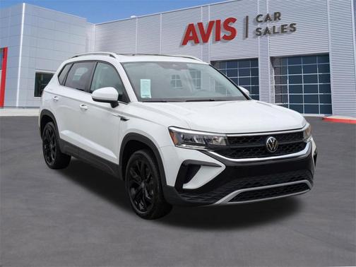 2024 Volkswagen Taos 1.5T SE