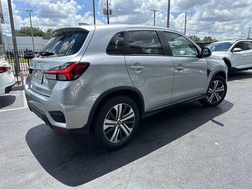 Alloy Silver Metallic 2025 Mitsubishi Outlander Sport SE