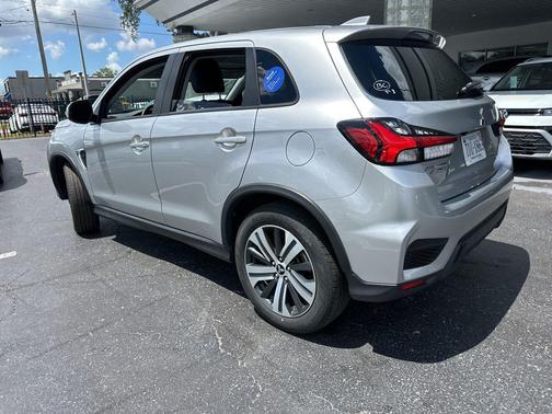 Alloy Silver Metallic 2025 Mitsubishi Outlander Sport SE