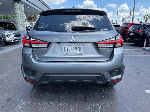 Mercury Gray Metallic 2025 Mitsubishi Outlander Sport SE