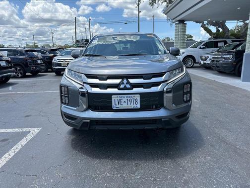 Mercury Gray Metallic 2025 Mitsubishi Outlander Sport SE
