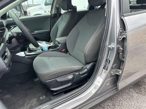 Steel Gray 2025 Kia K4 LXS