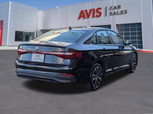 Deep Black Pearl 2025 Volkswagen Jetta 1.5T SE