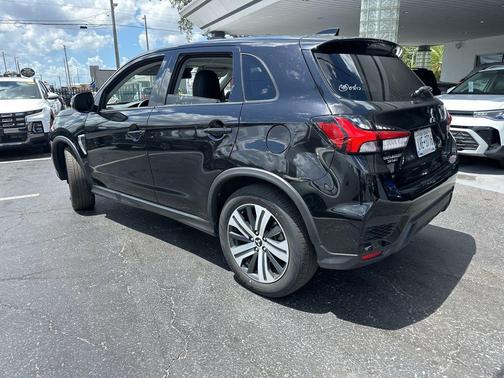 Labrador Black Pearl 2025 Mitsubishi Outlander Sport SE