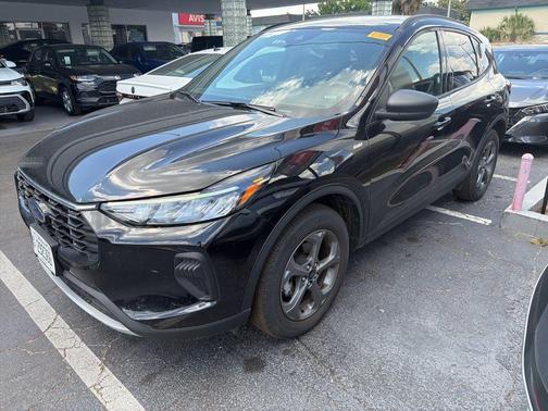 Agate Black Metallic 2025 Ford Escape ST-Line